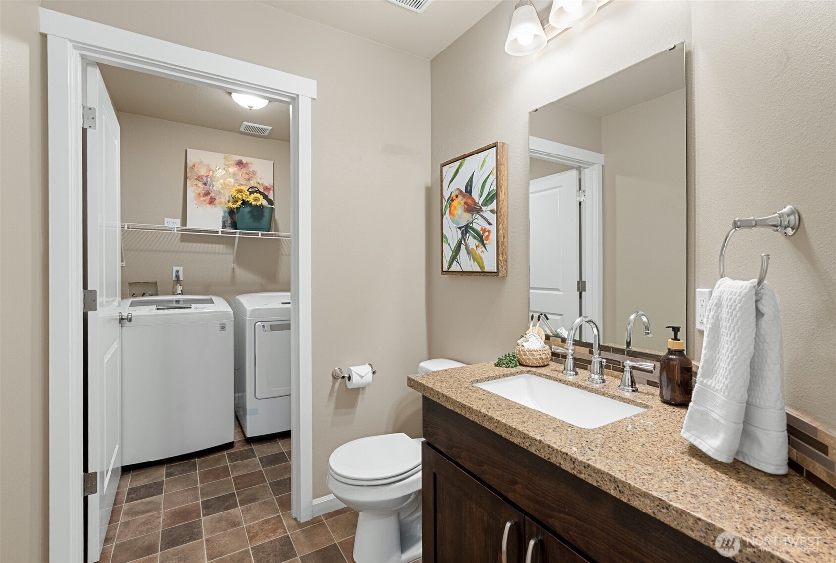 property viewer photo 9
