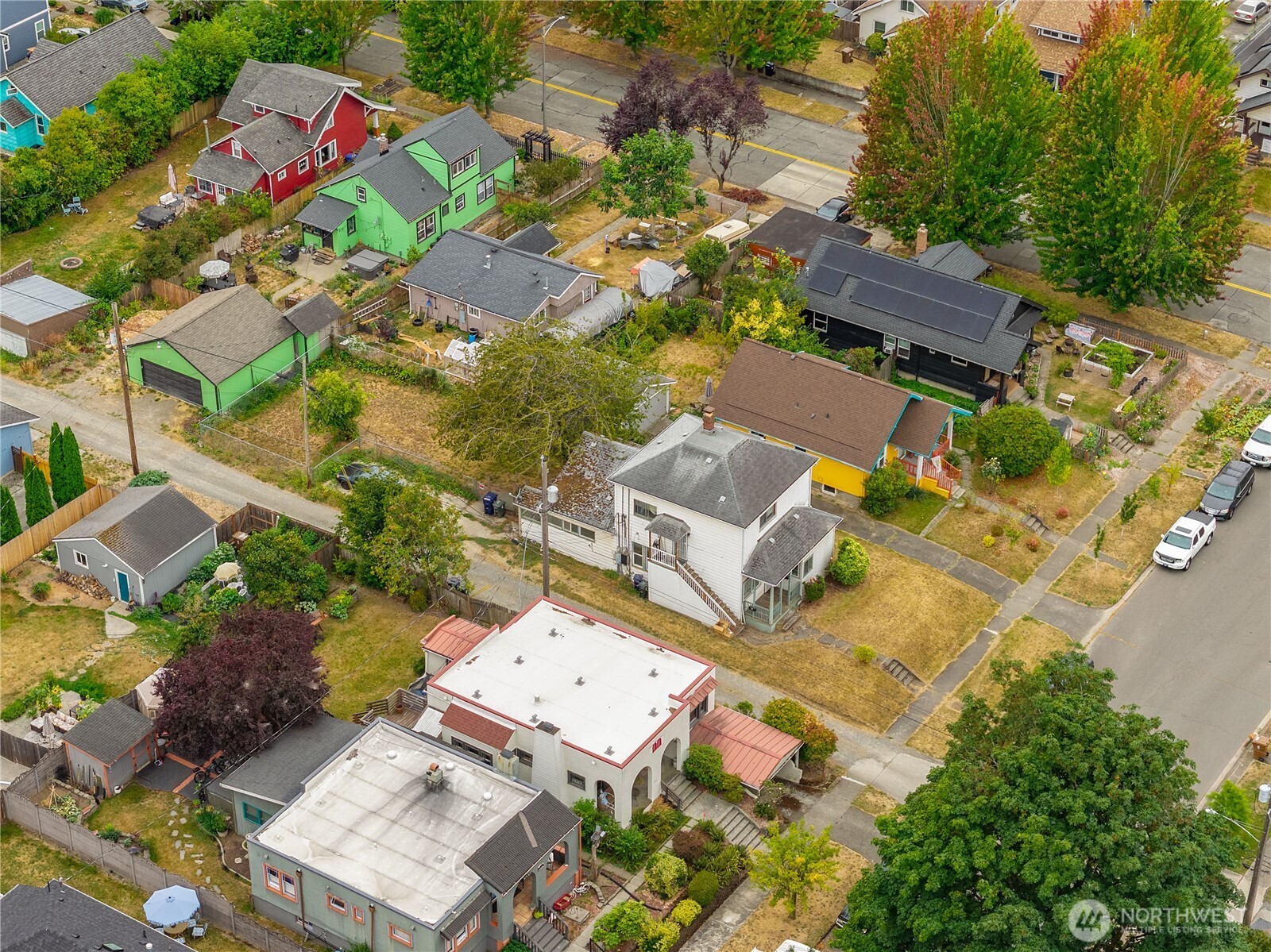 main property photo 19
