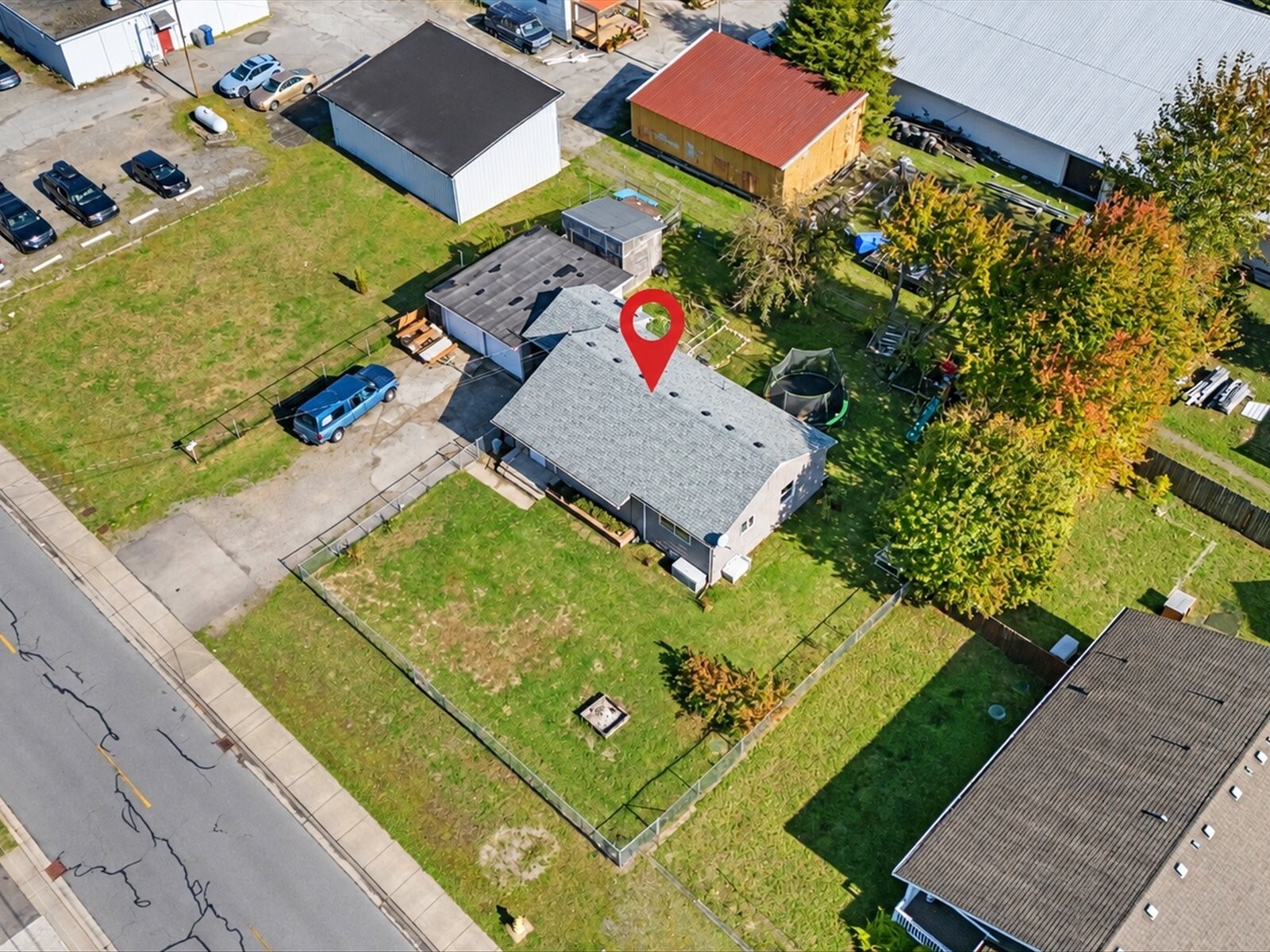 main property photo 36
