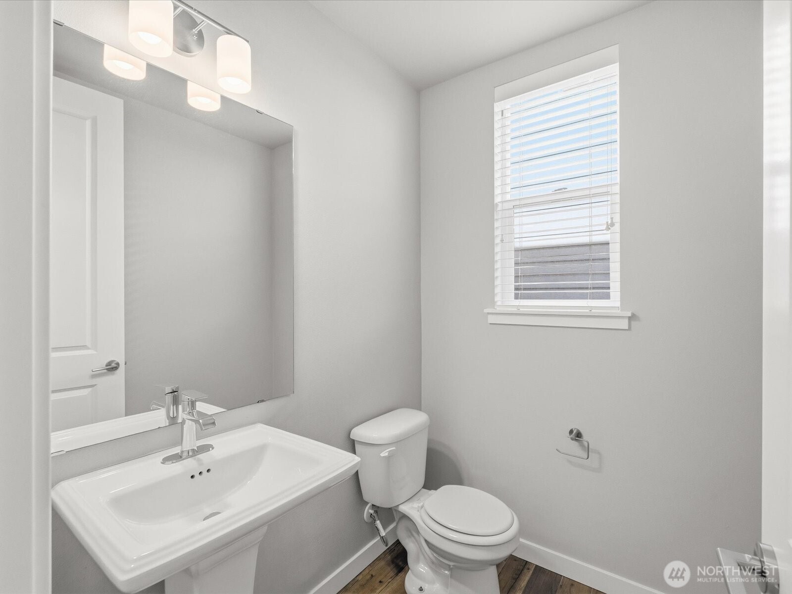 property viewer photo 12