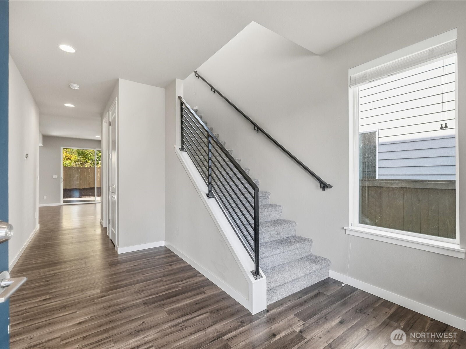 property viewer photo 13