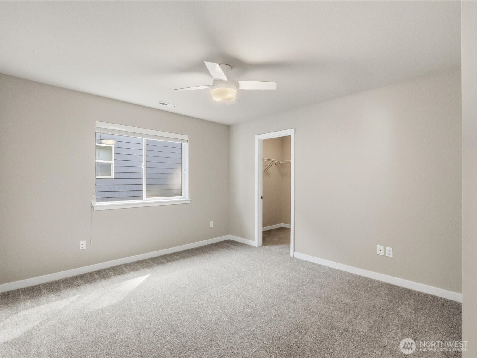 property viewer photo 27