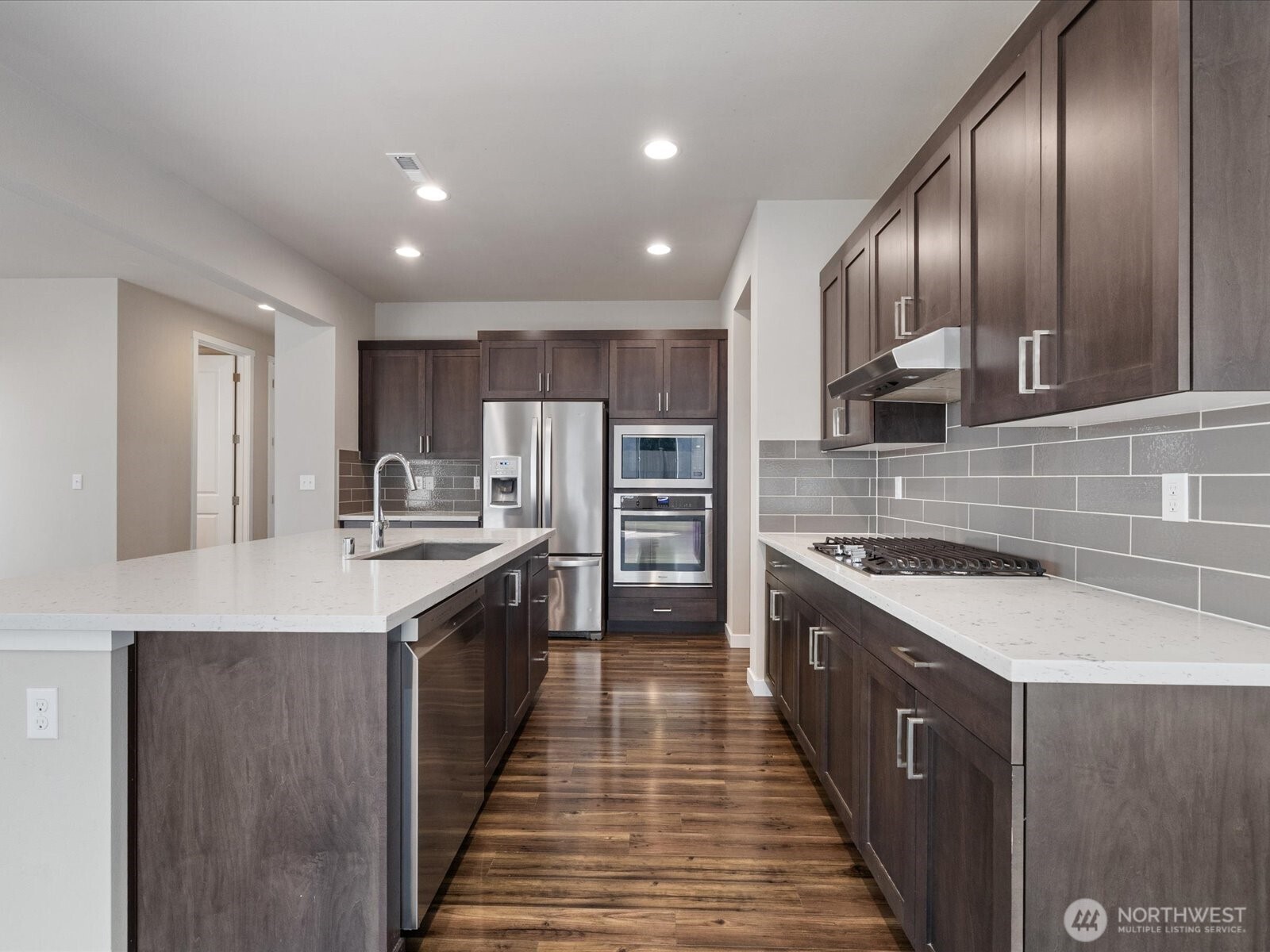 property viewer photo 3