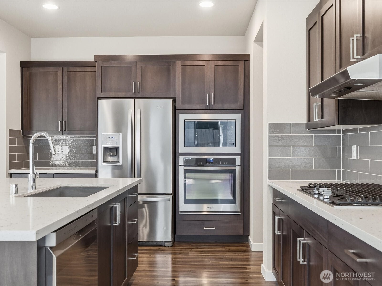 property viewer photo 4