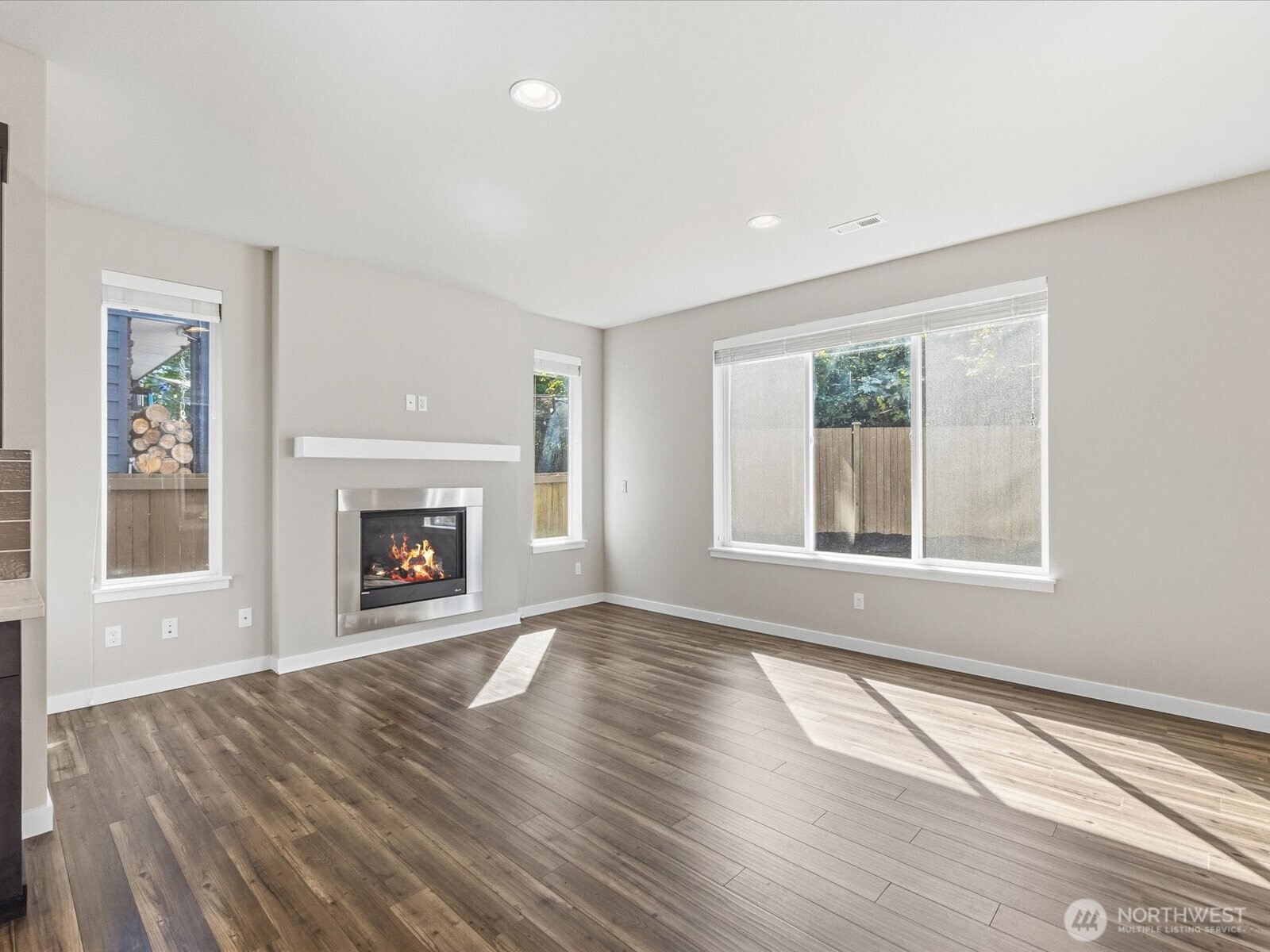 property viewer photo 8