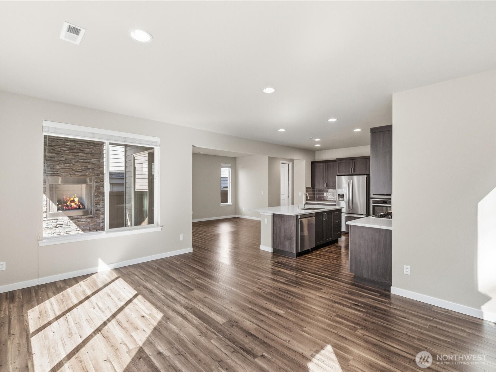 property viewer photo 9