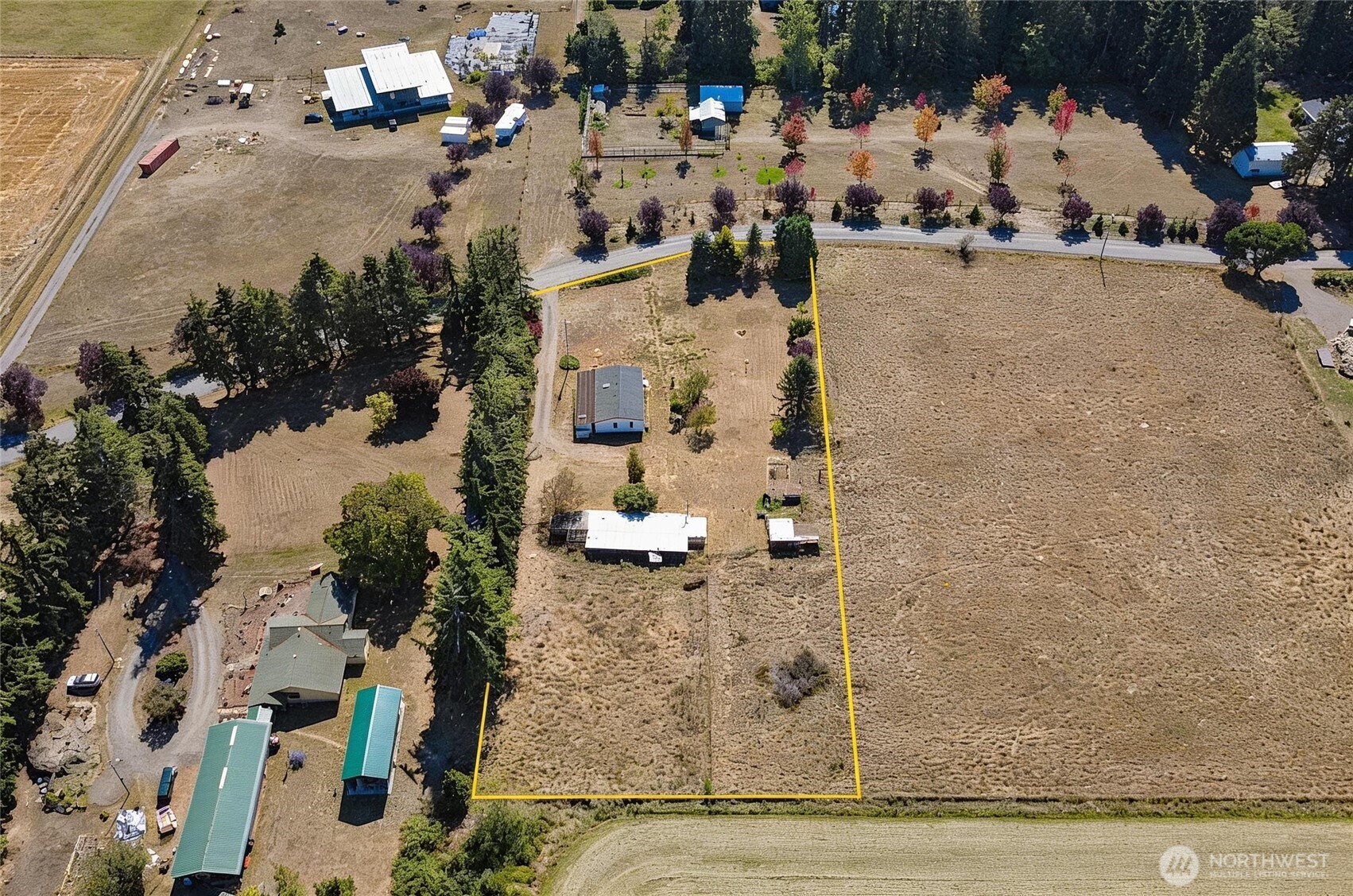main property photo 38