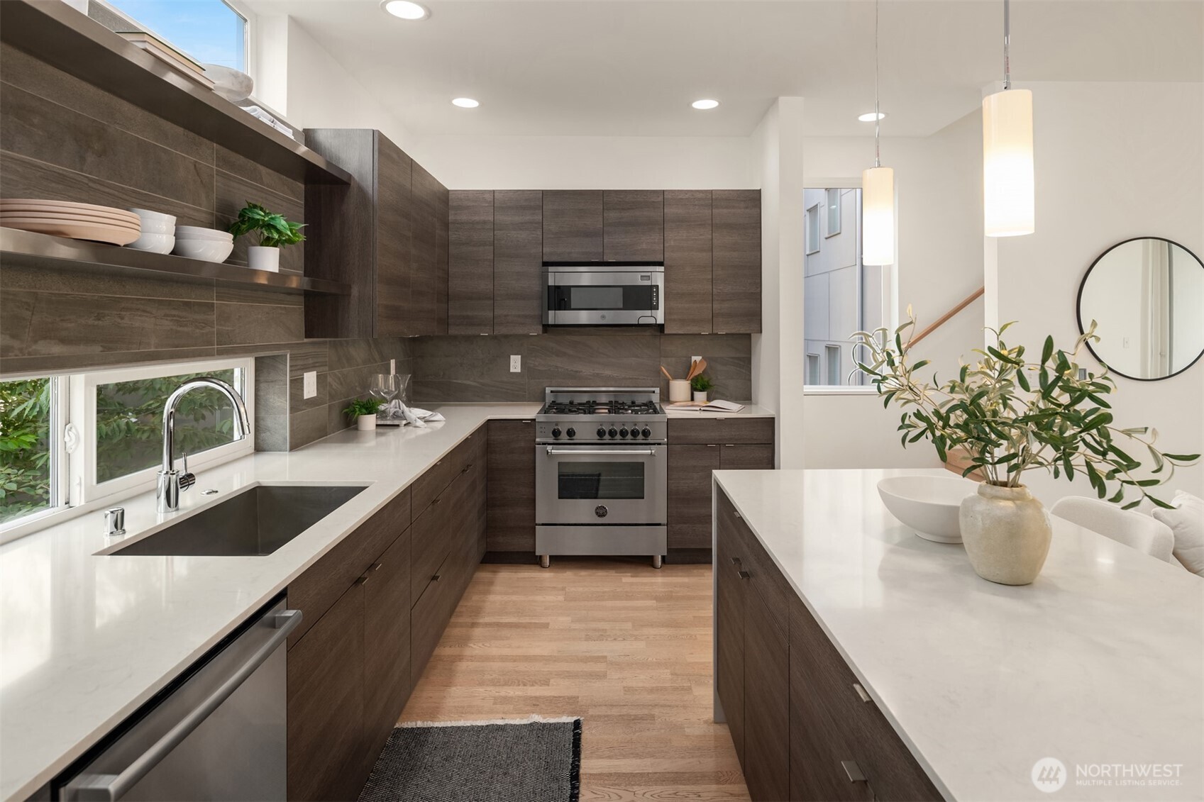 property viewer photo 13