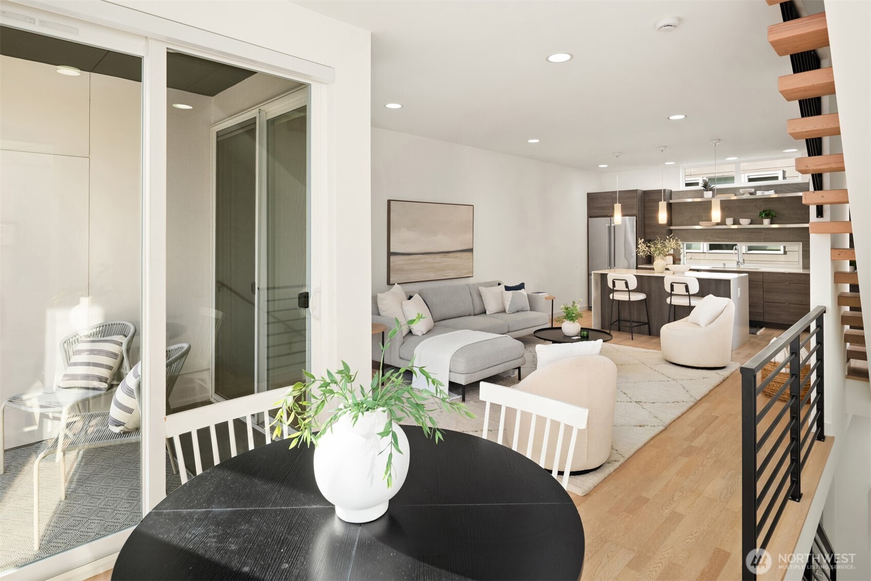 property viewer photo 15