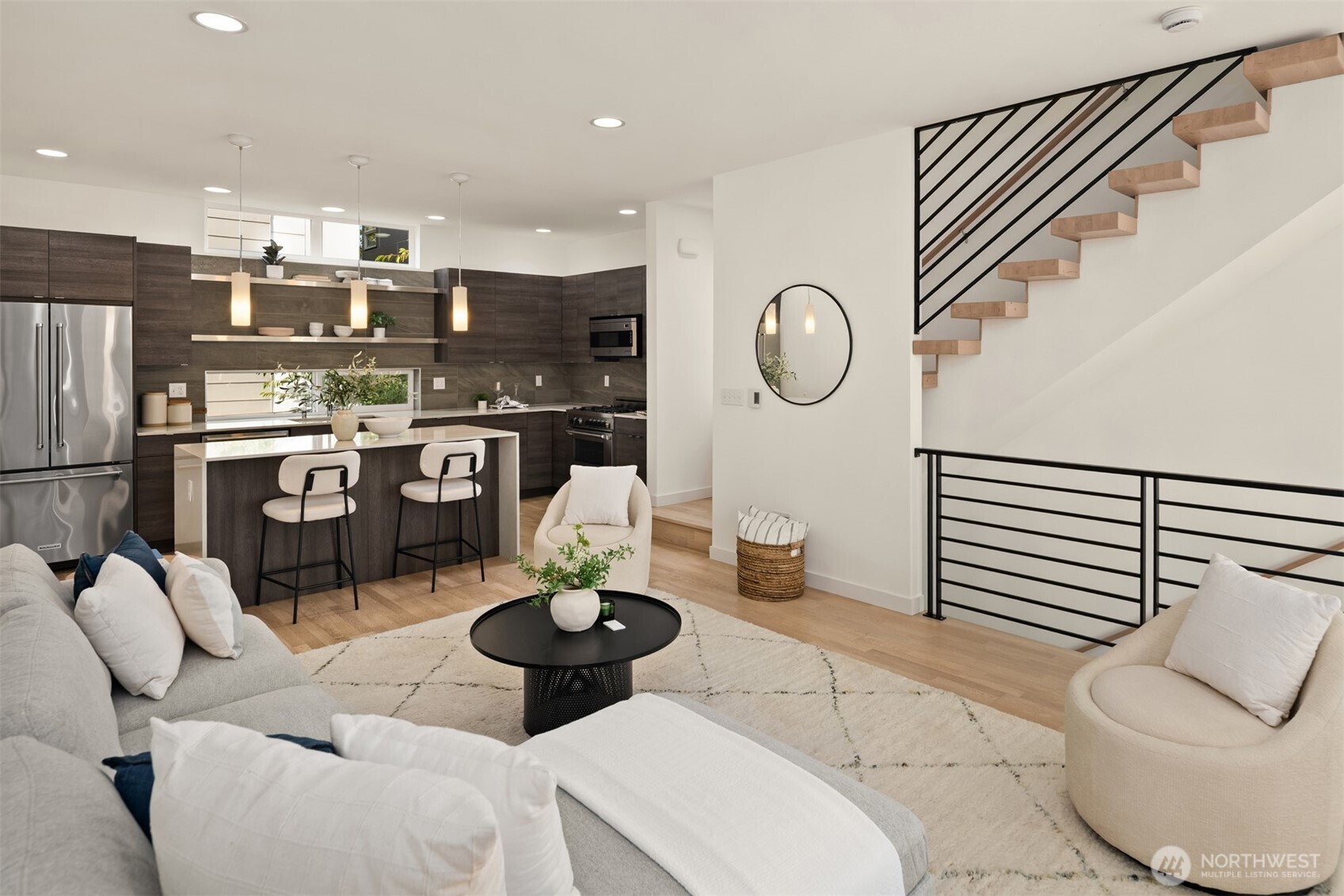 property viewer photo 16
