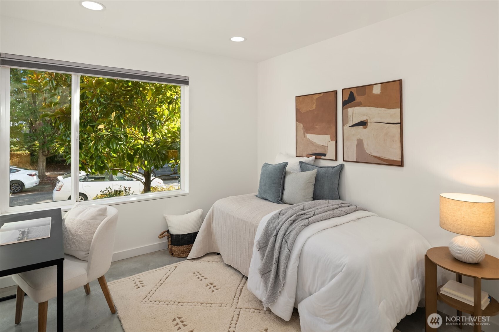 property viewer photo 25