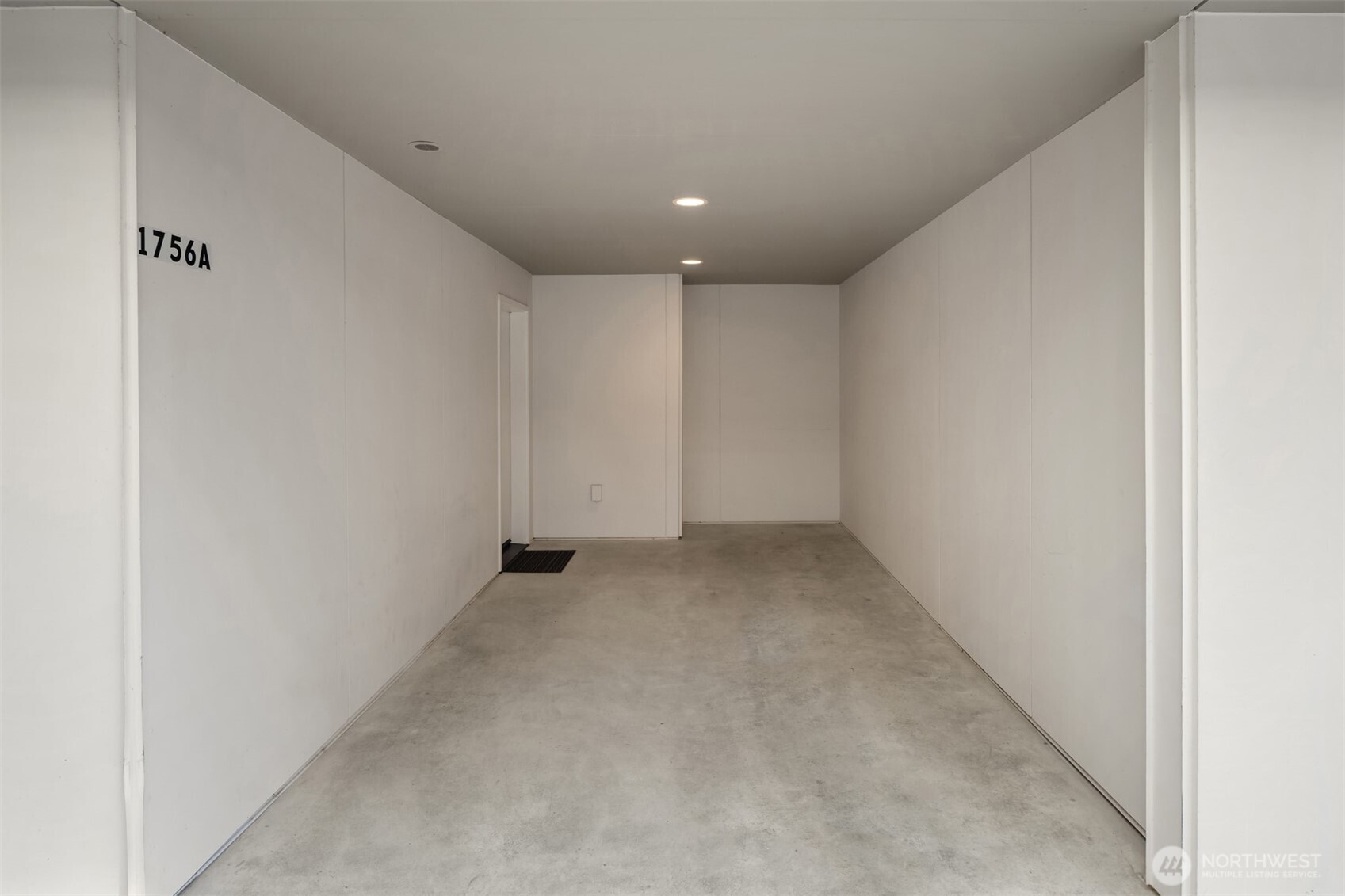 property viewer photo 3