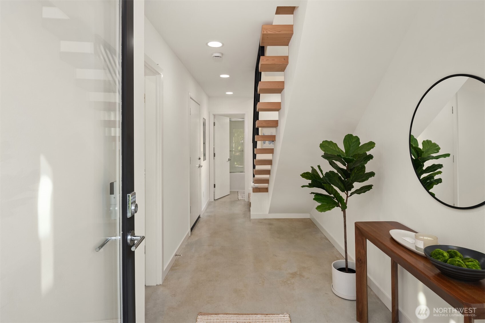 property viewer photo 4