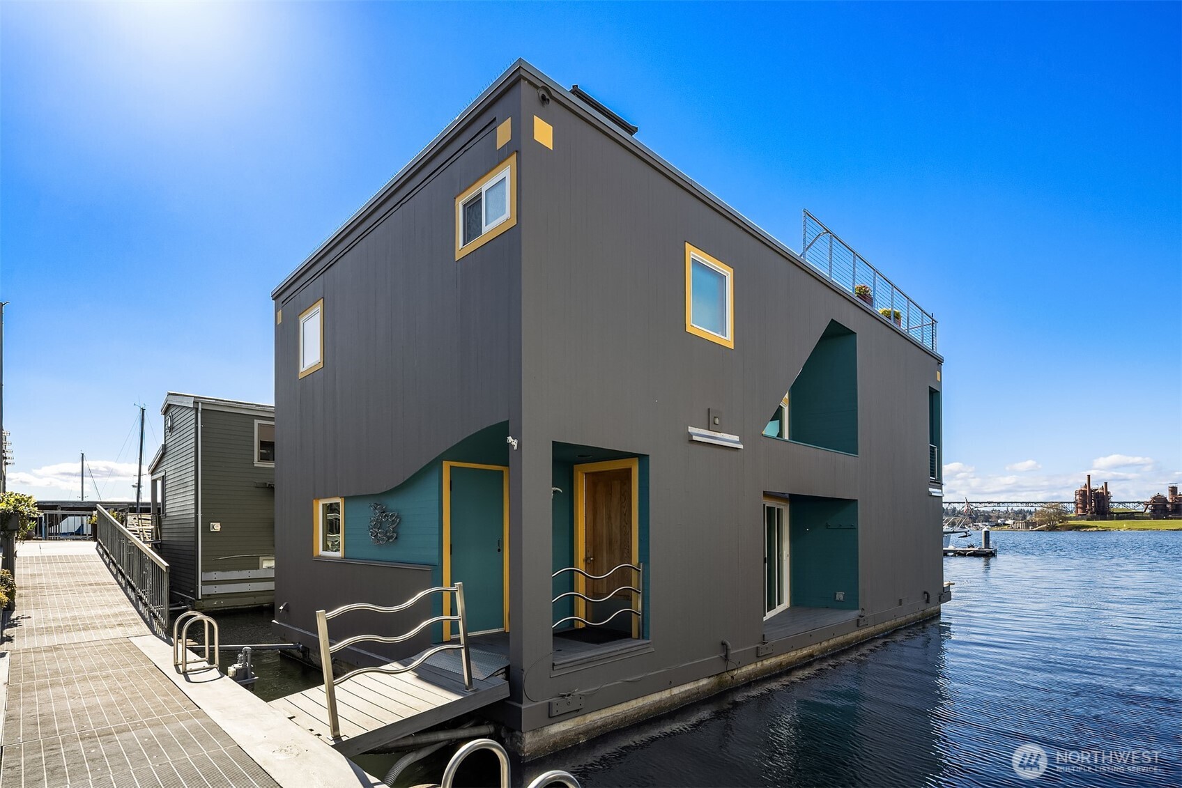 main property photo 22
