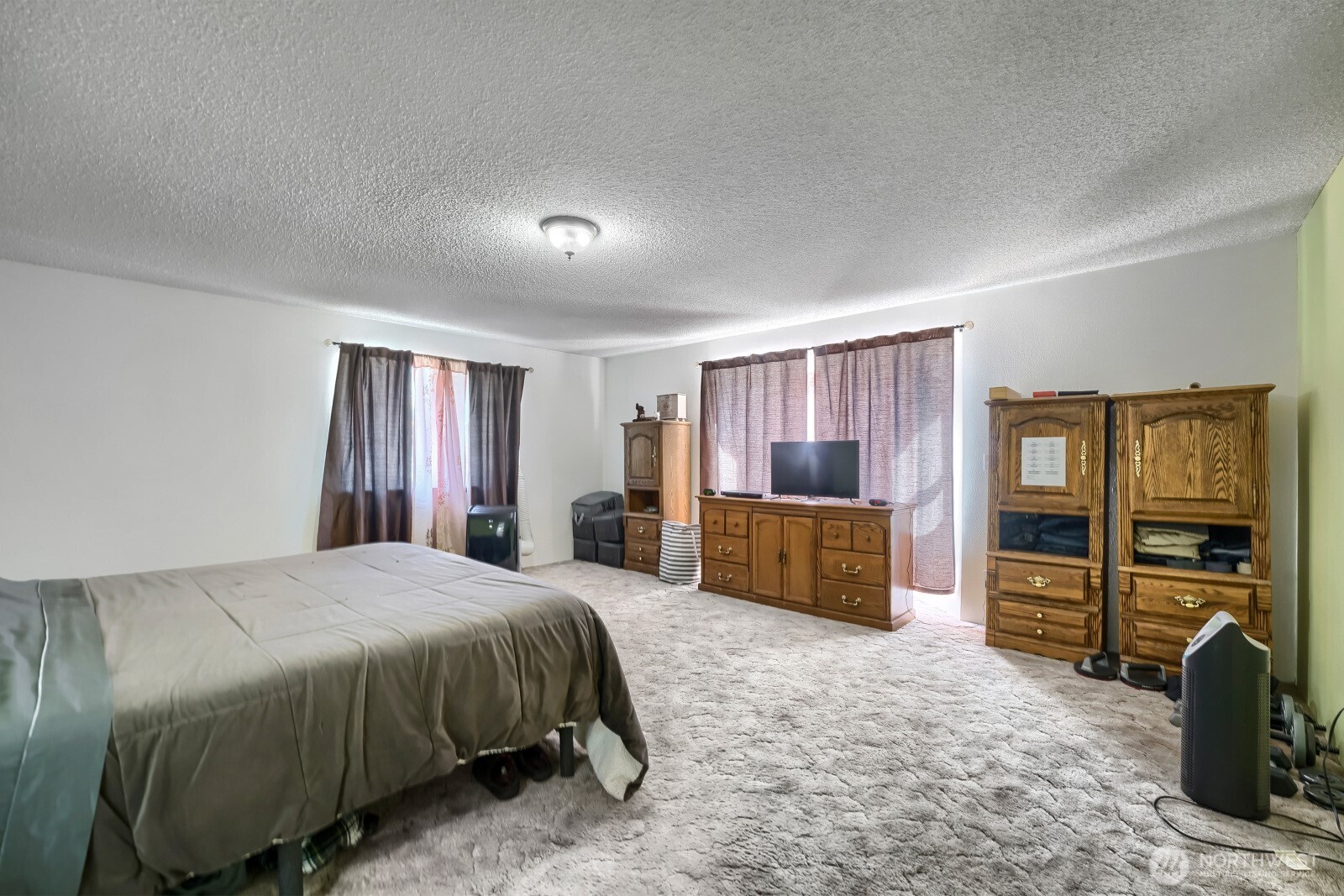 property viewer photo 17