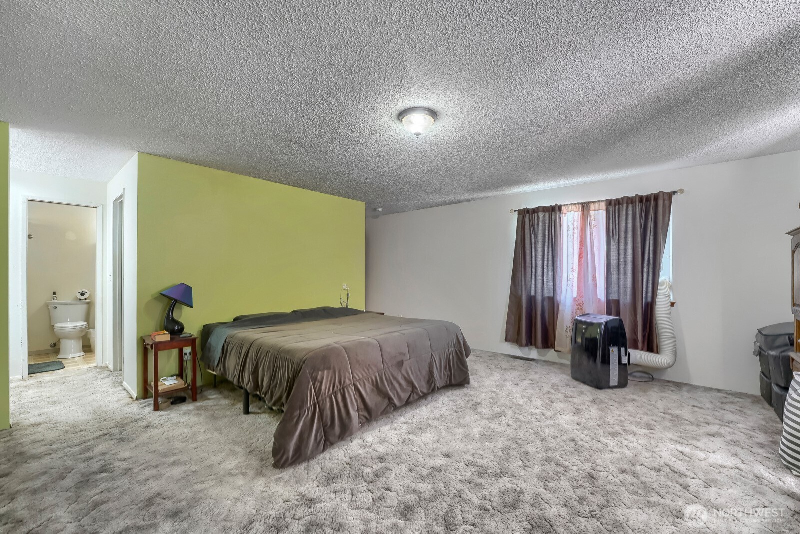 property viewer photo 18