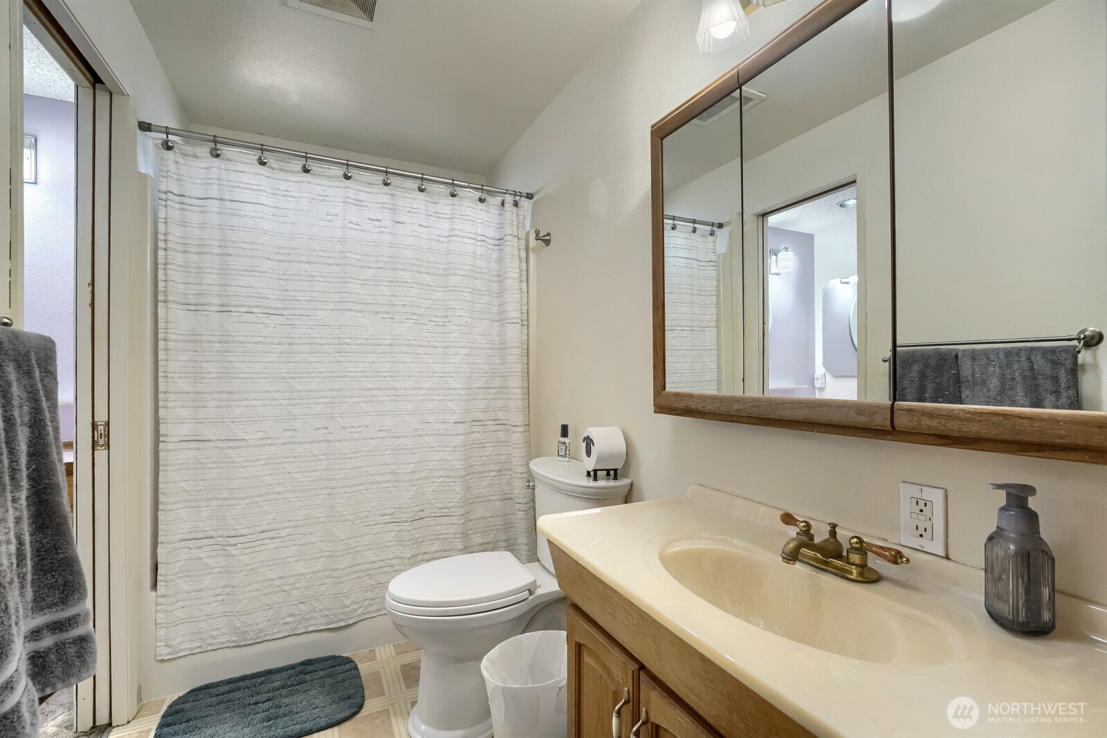 property viewer photo 19