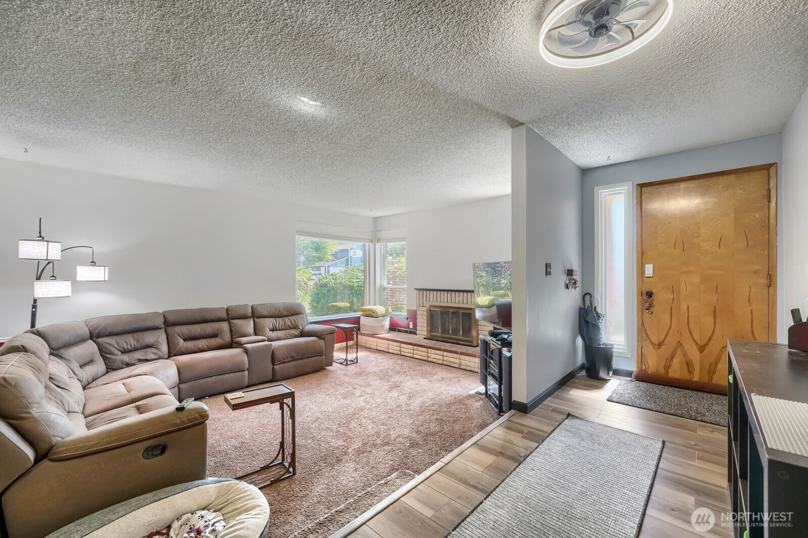 property viewer photo 2