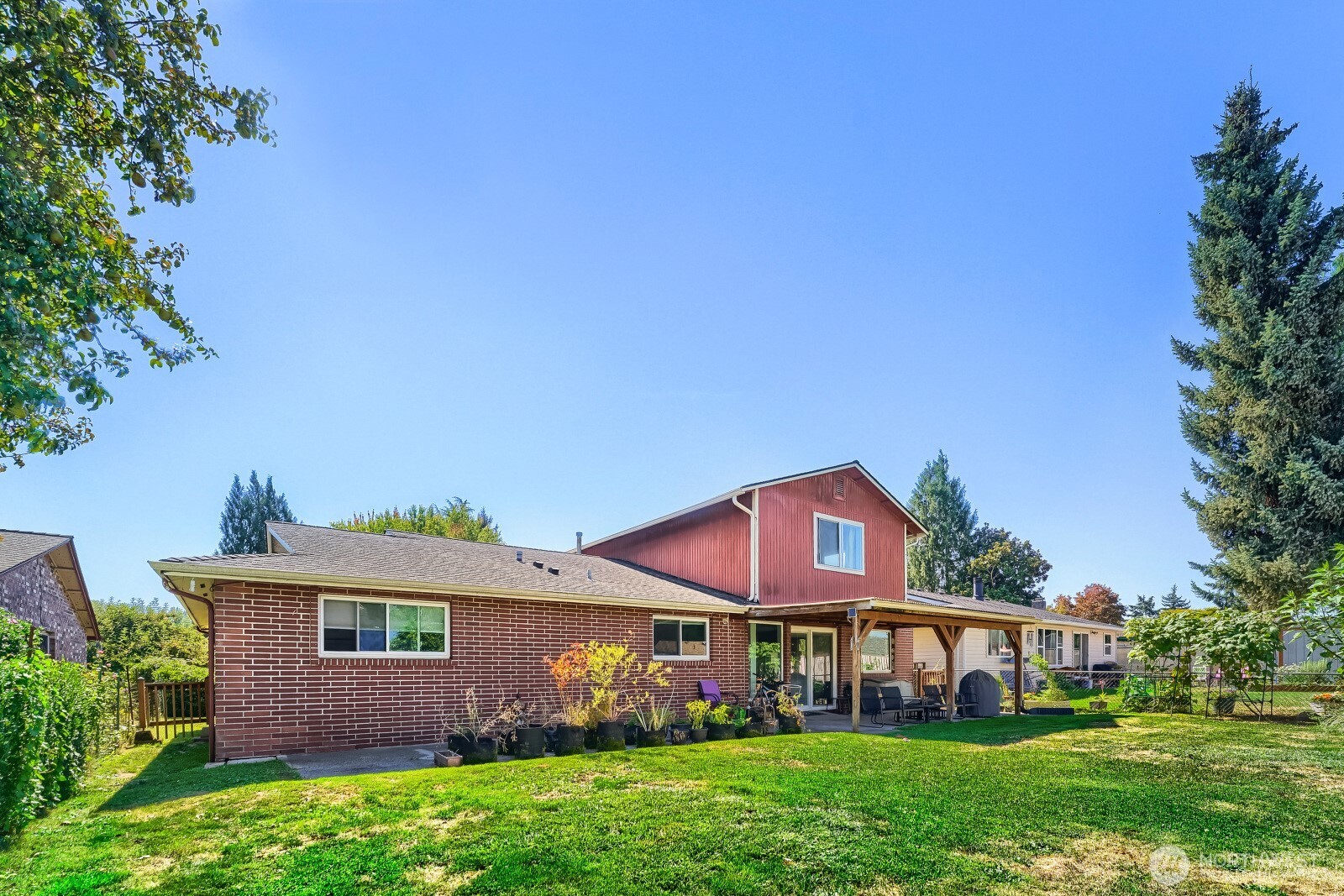 property viewer photo 23