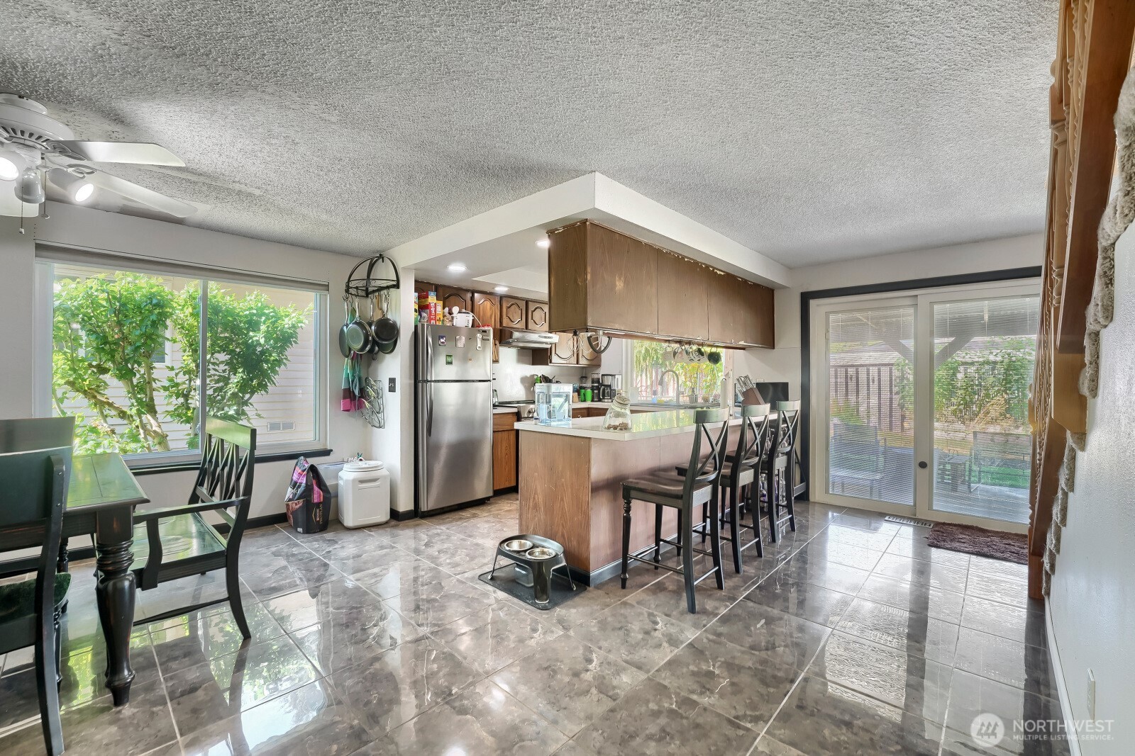 property viewer photo 7