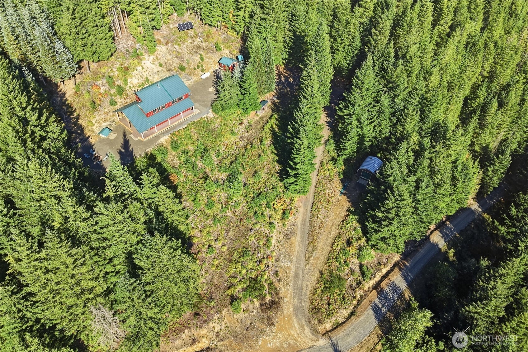 main property photo 24