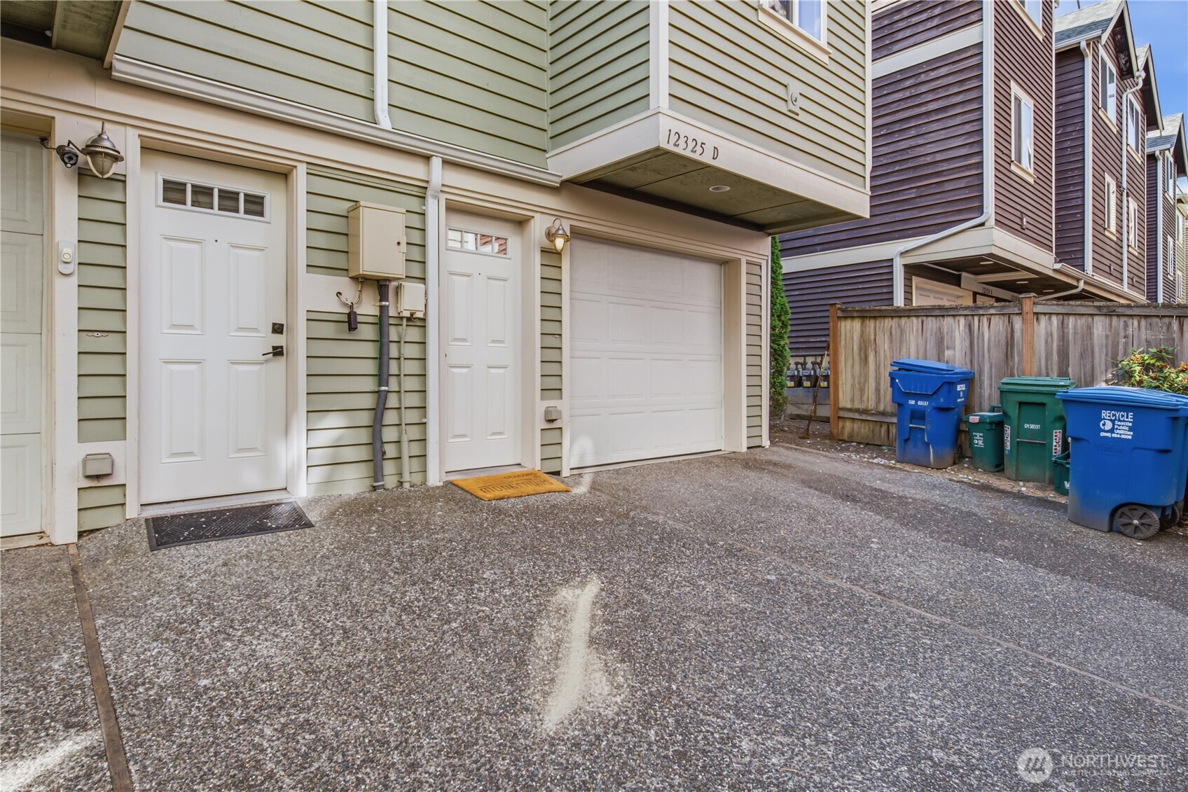 property viewer photo 18