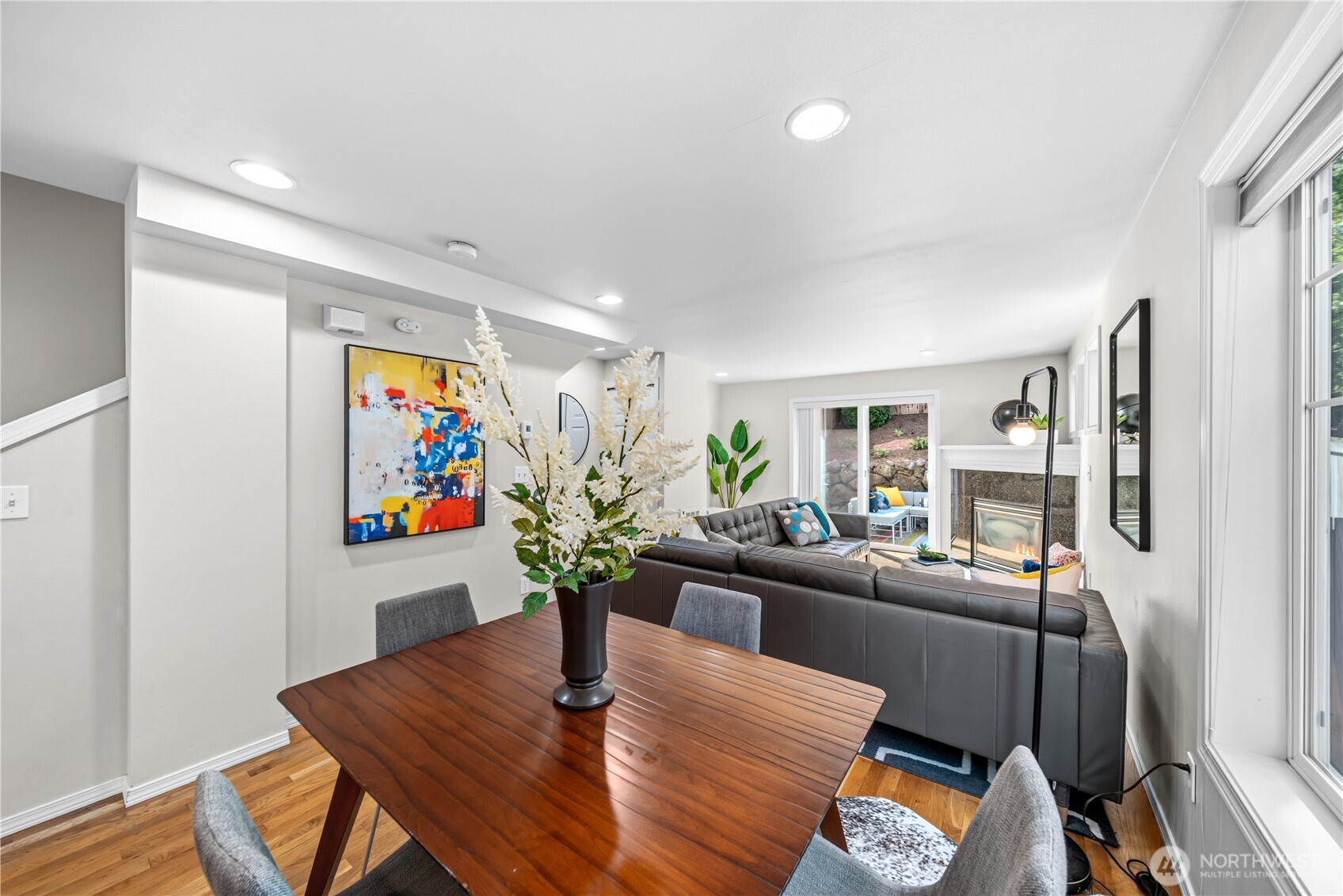 property viewer photo 5