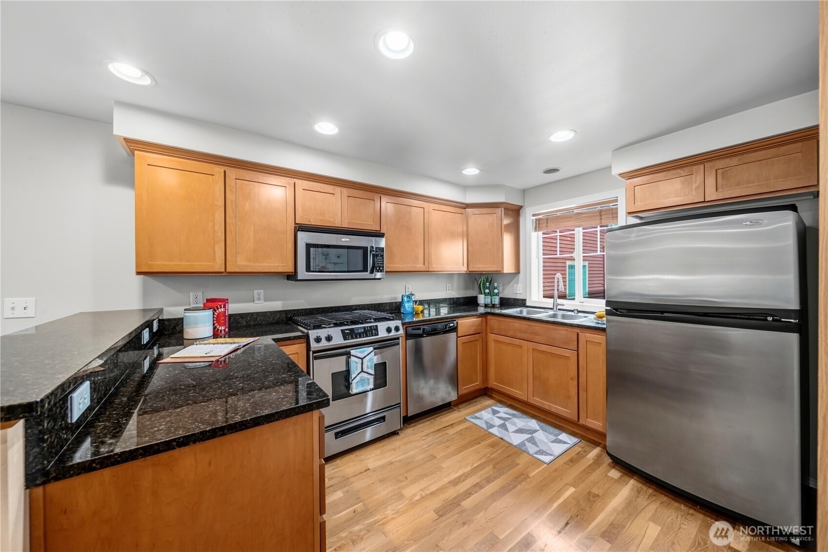 property viewer photo 8