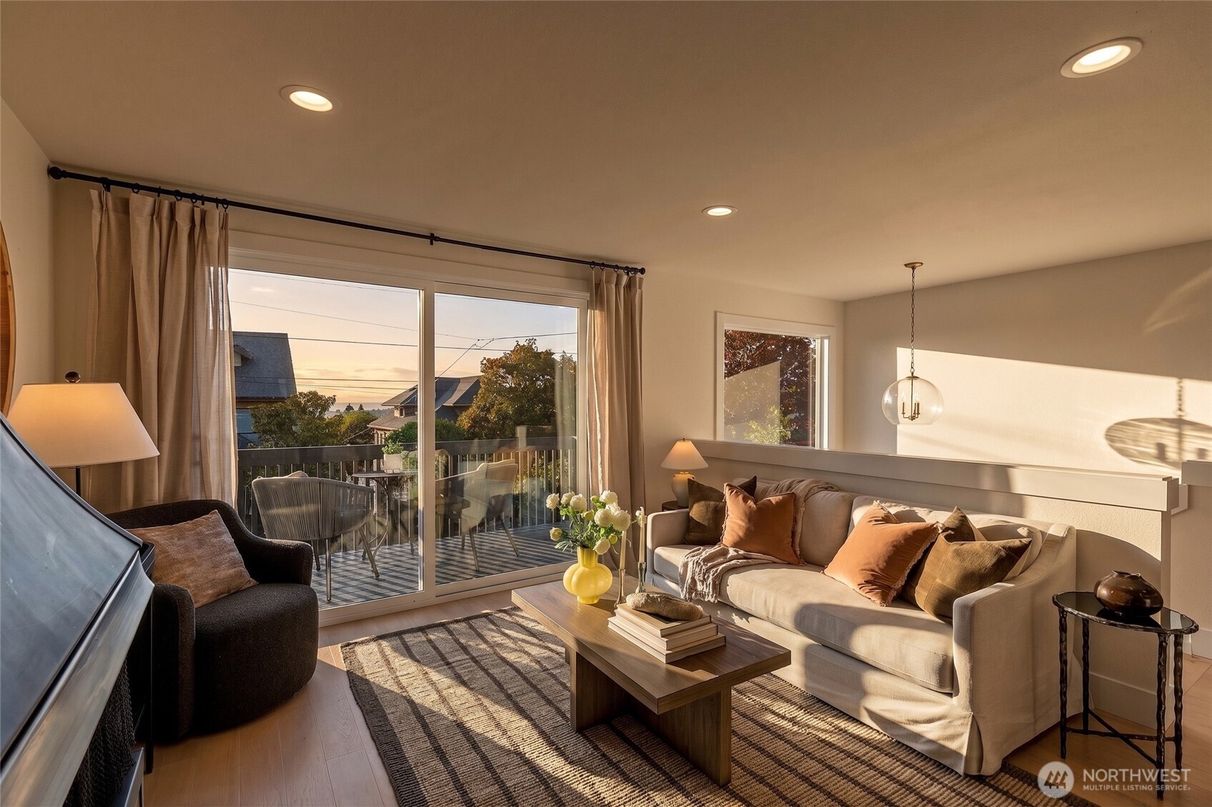 property viewer photo 12