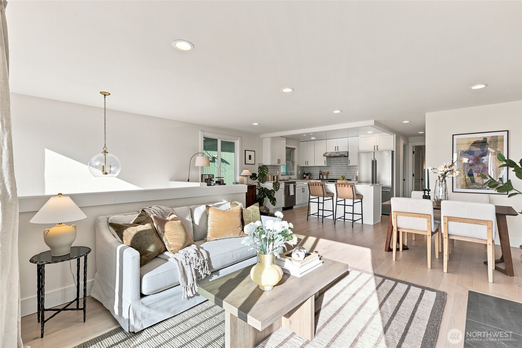 property viewer photo 2