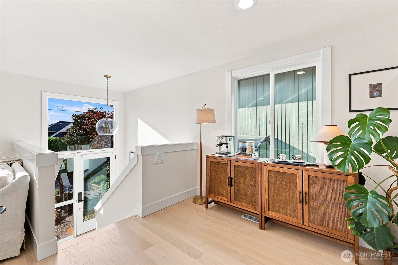 property viewer photo 20