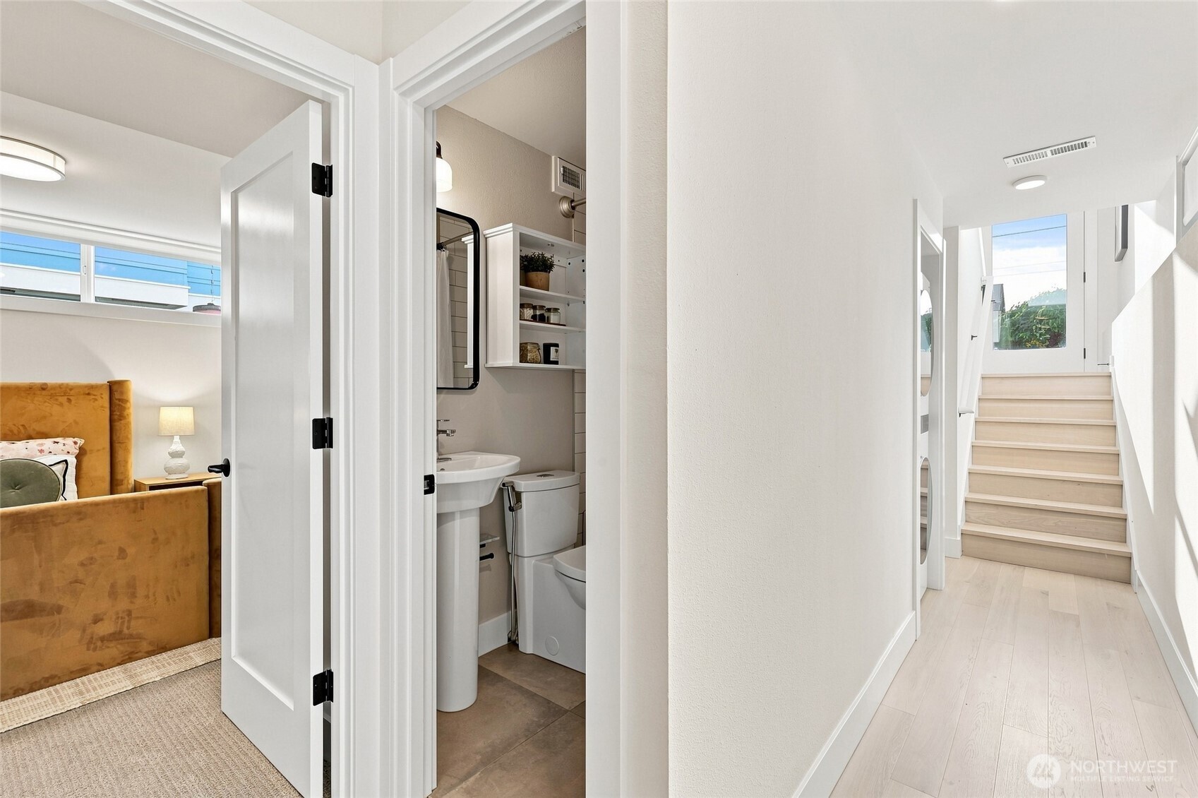 property viewer photo 22
