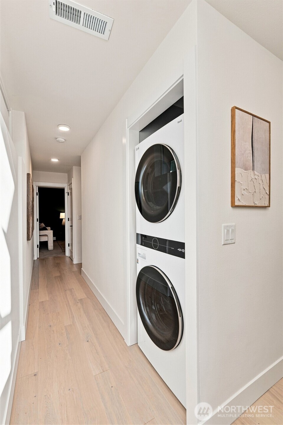 property viewer photo 23