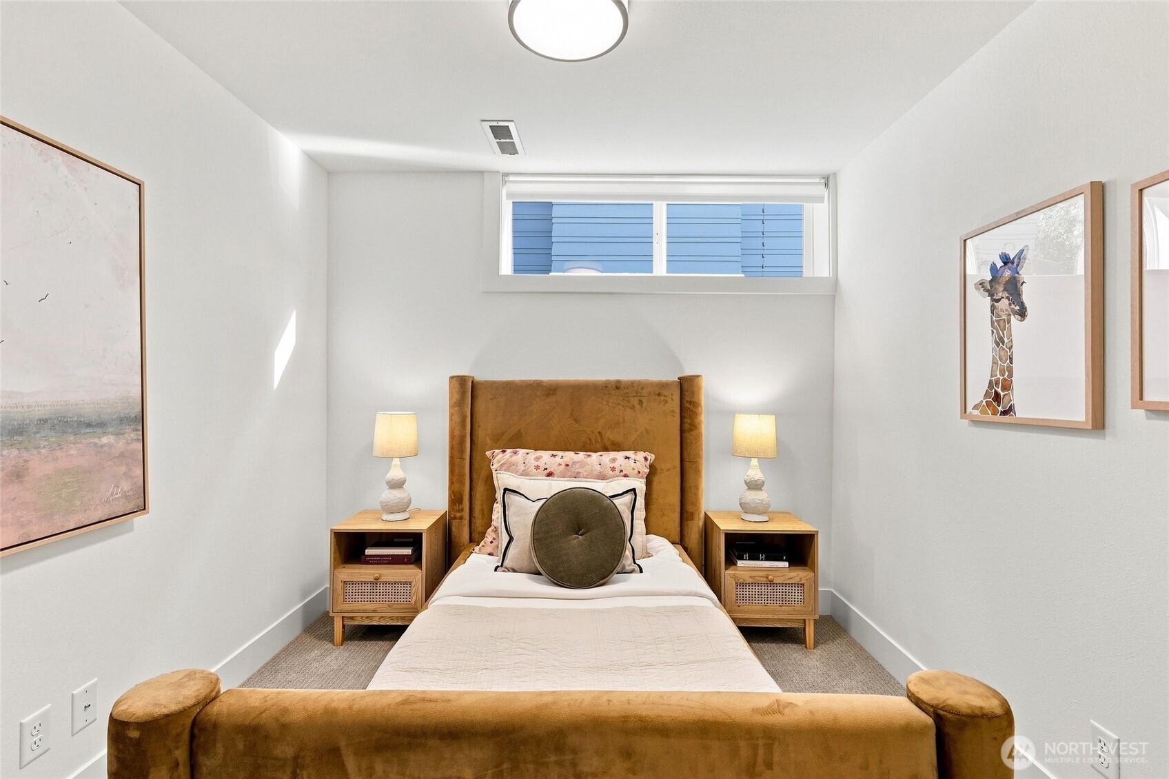 property viewer photo 26