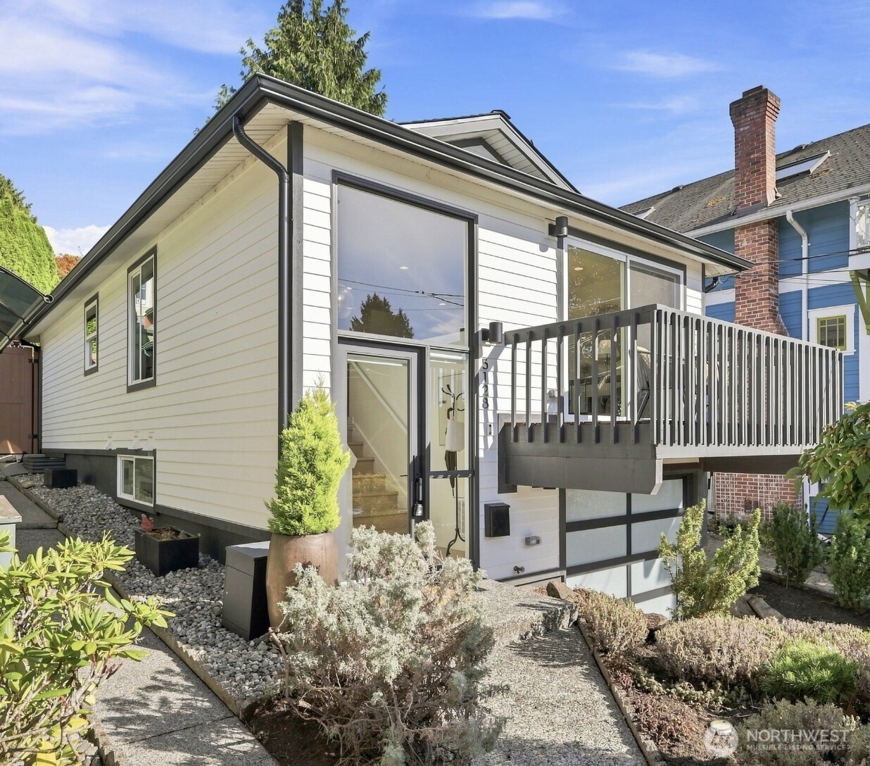 property viewer photo 35