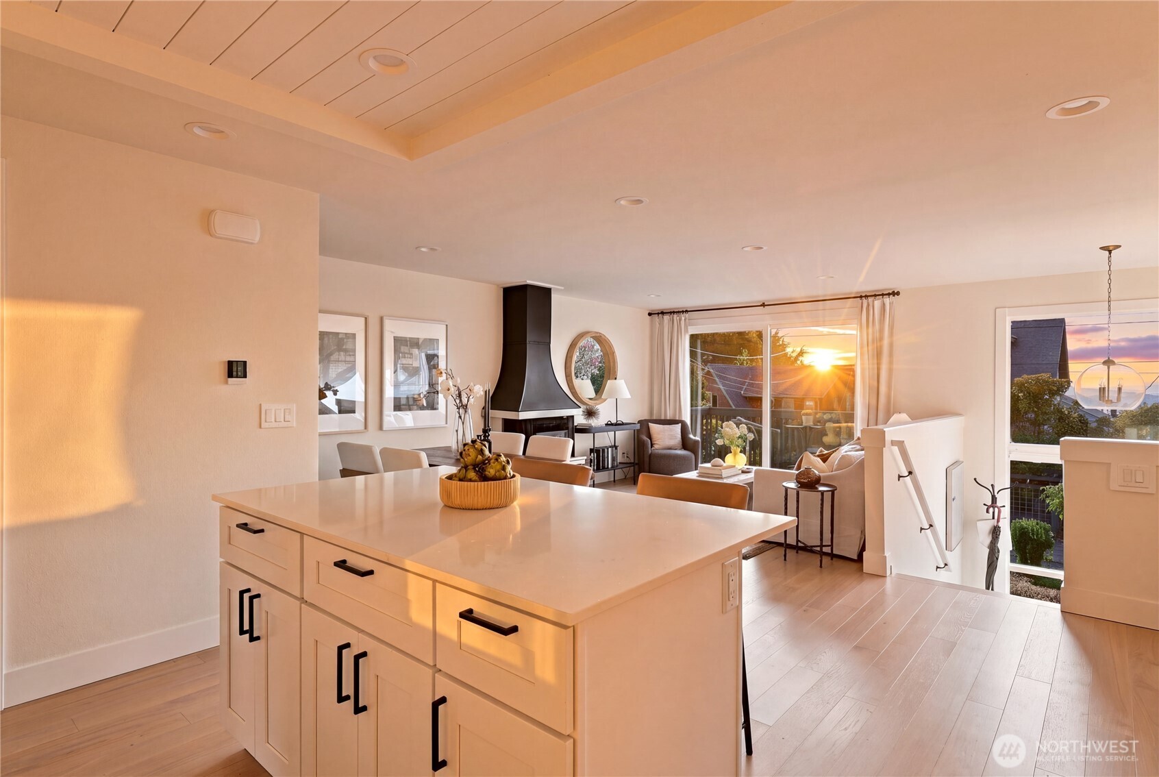 property viewer photo 6