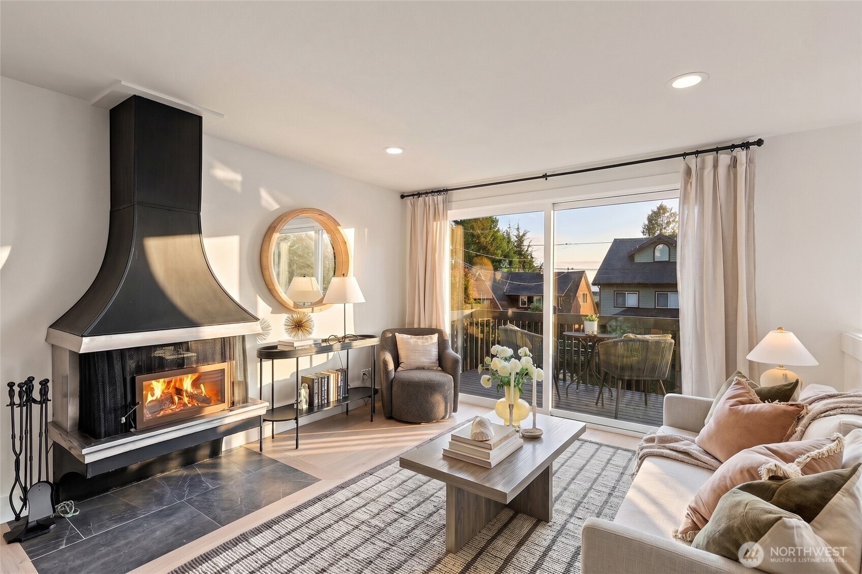 property viewer photo 7