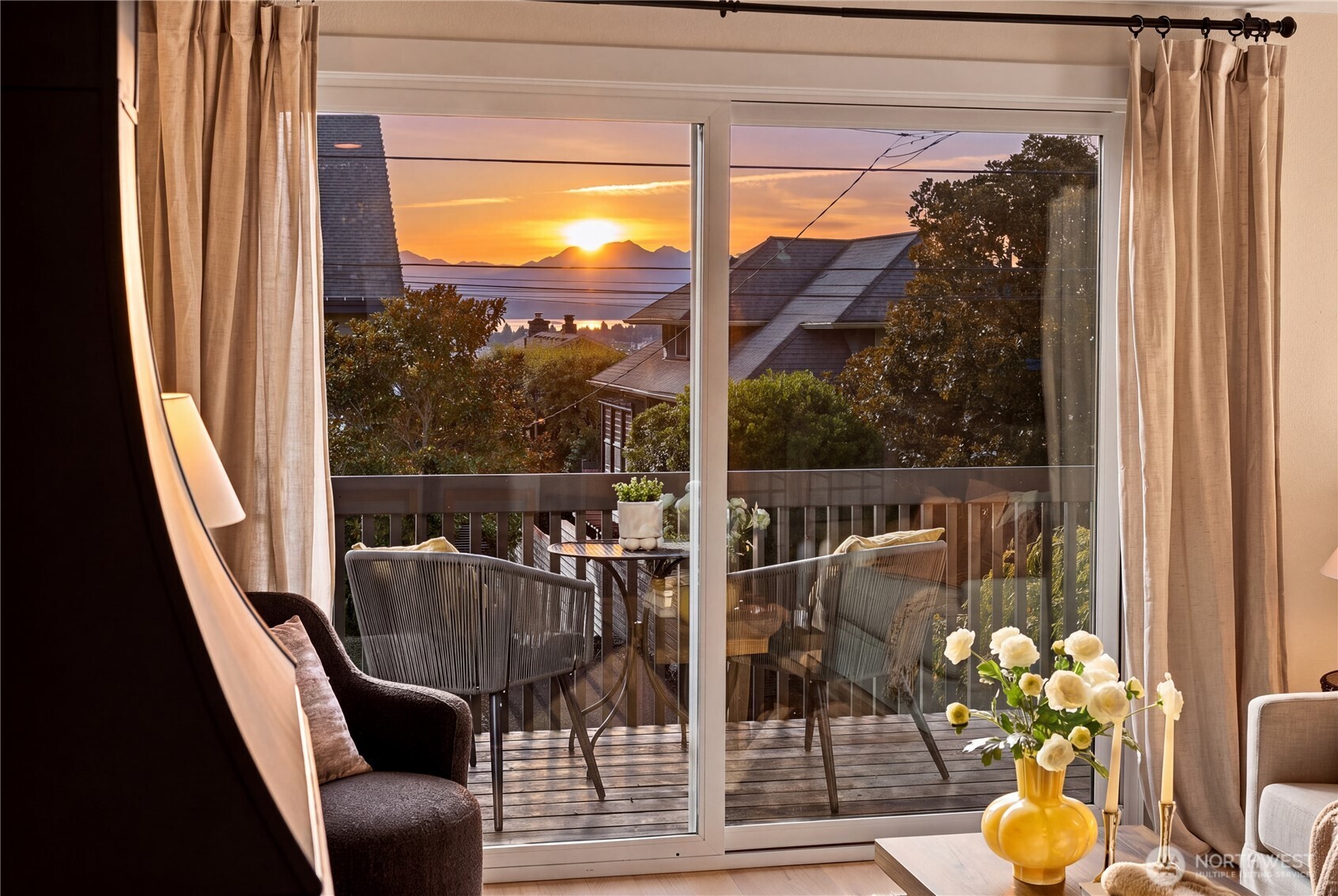 property viewer photo 9