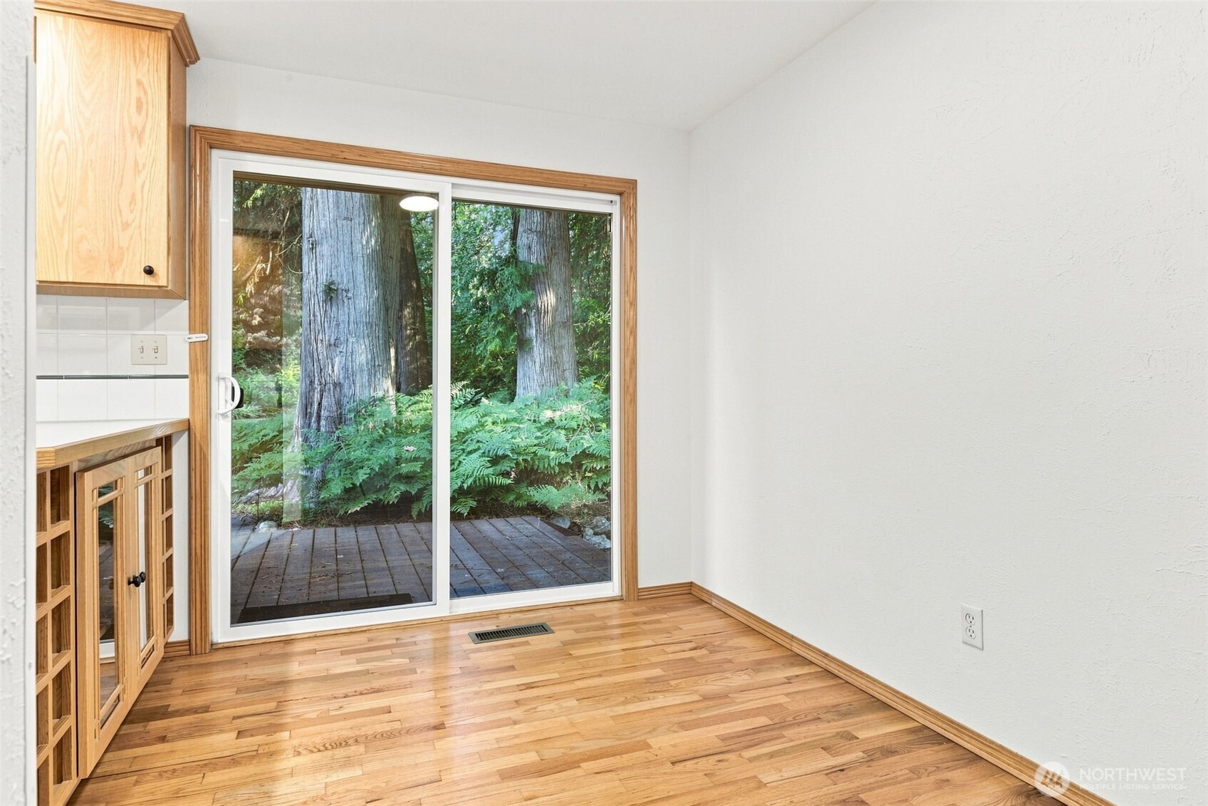 property viewer photo 14