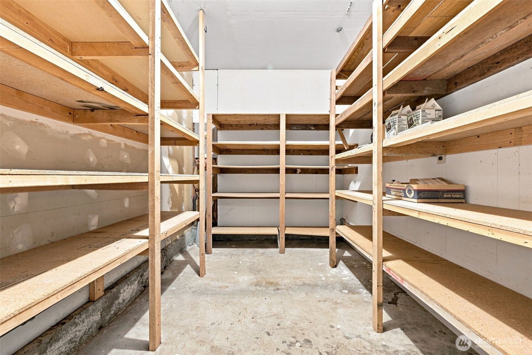 property viewer photo 25
