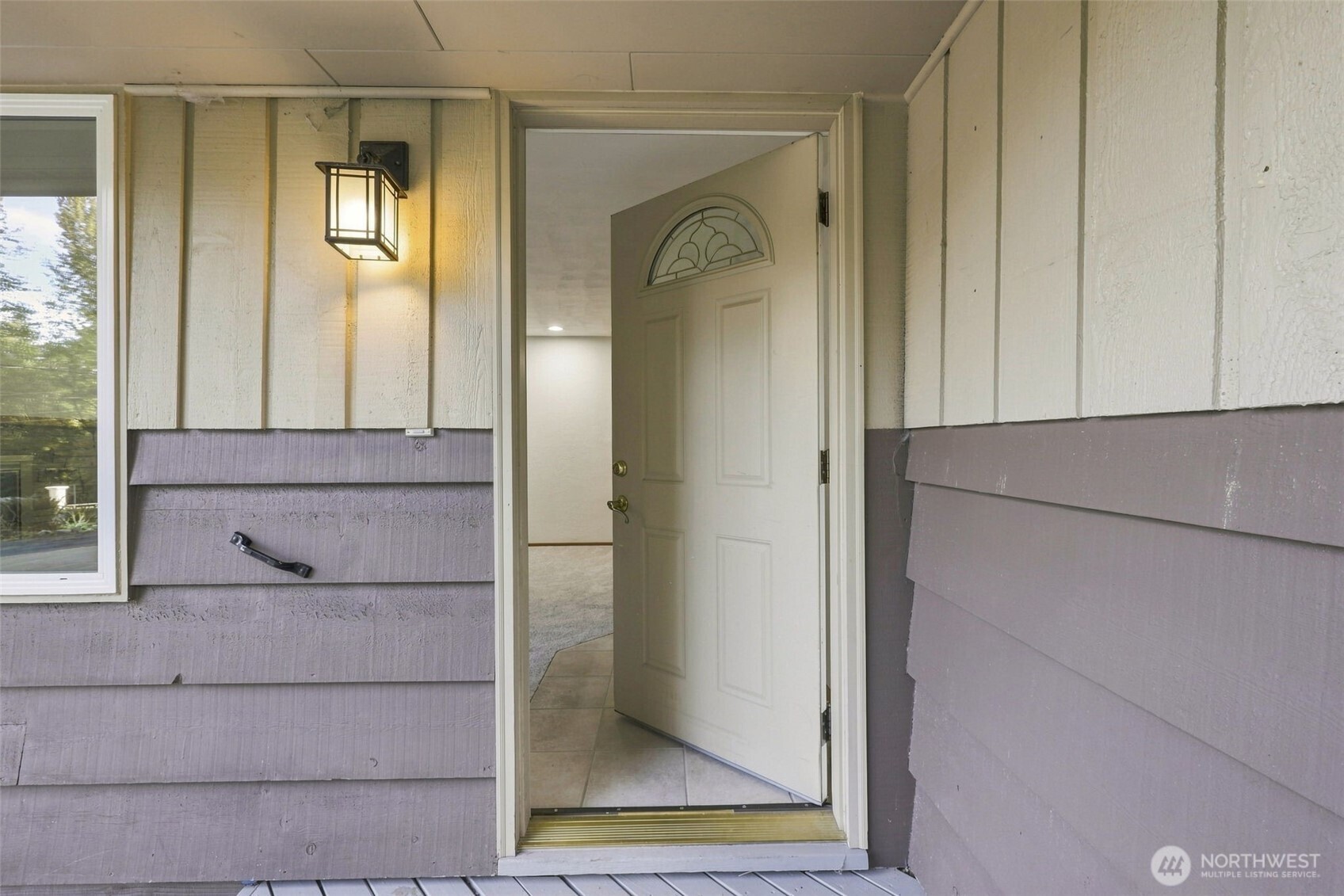 property viewer photo 3
