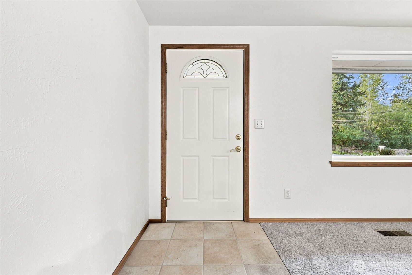 property viewer photo 7