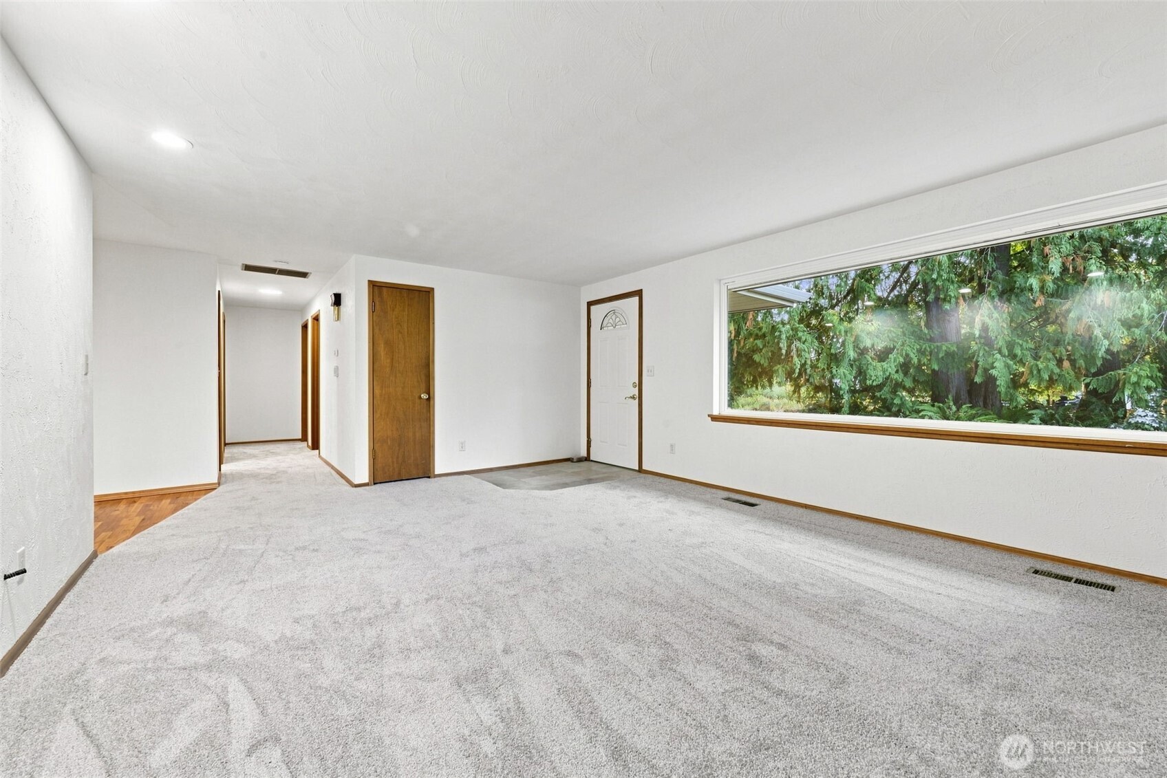 property viewer photo 8