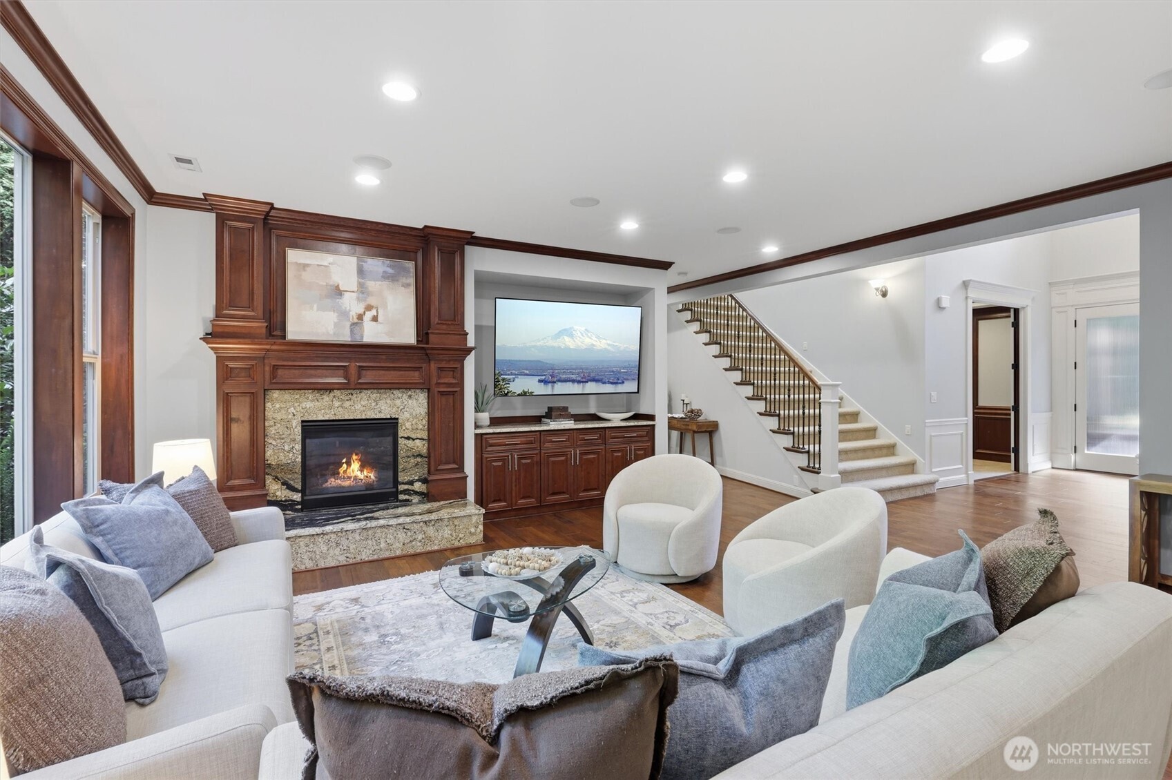 property viewer photo 15