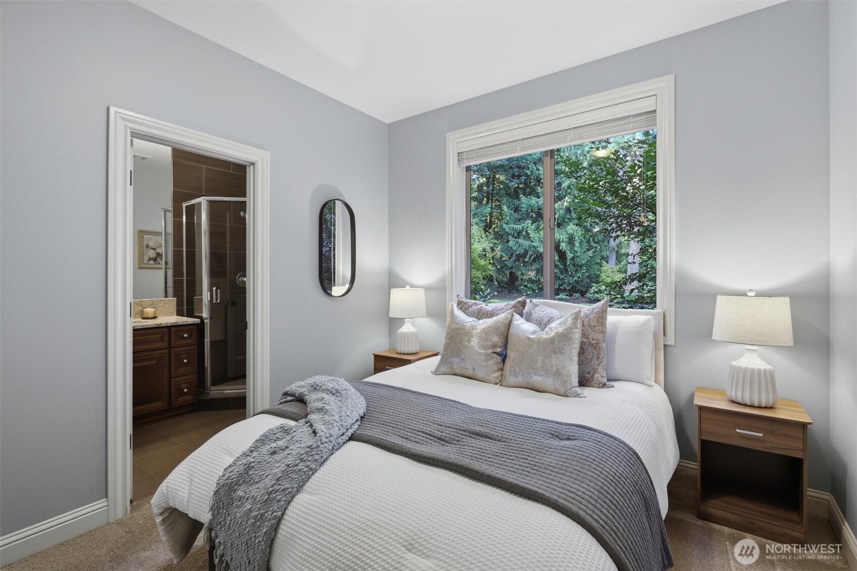 property viewer photo 16