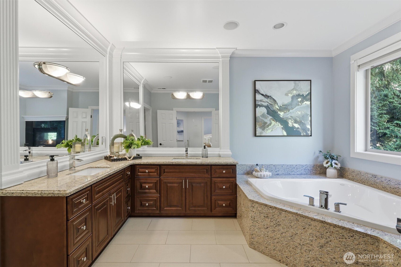 property viewer photo 23