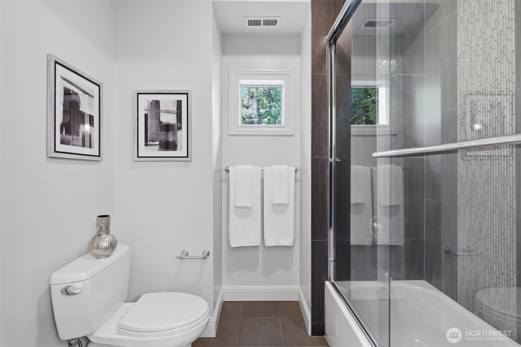property viewer photo 31