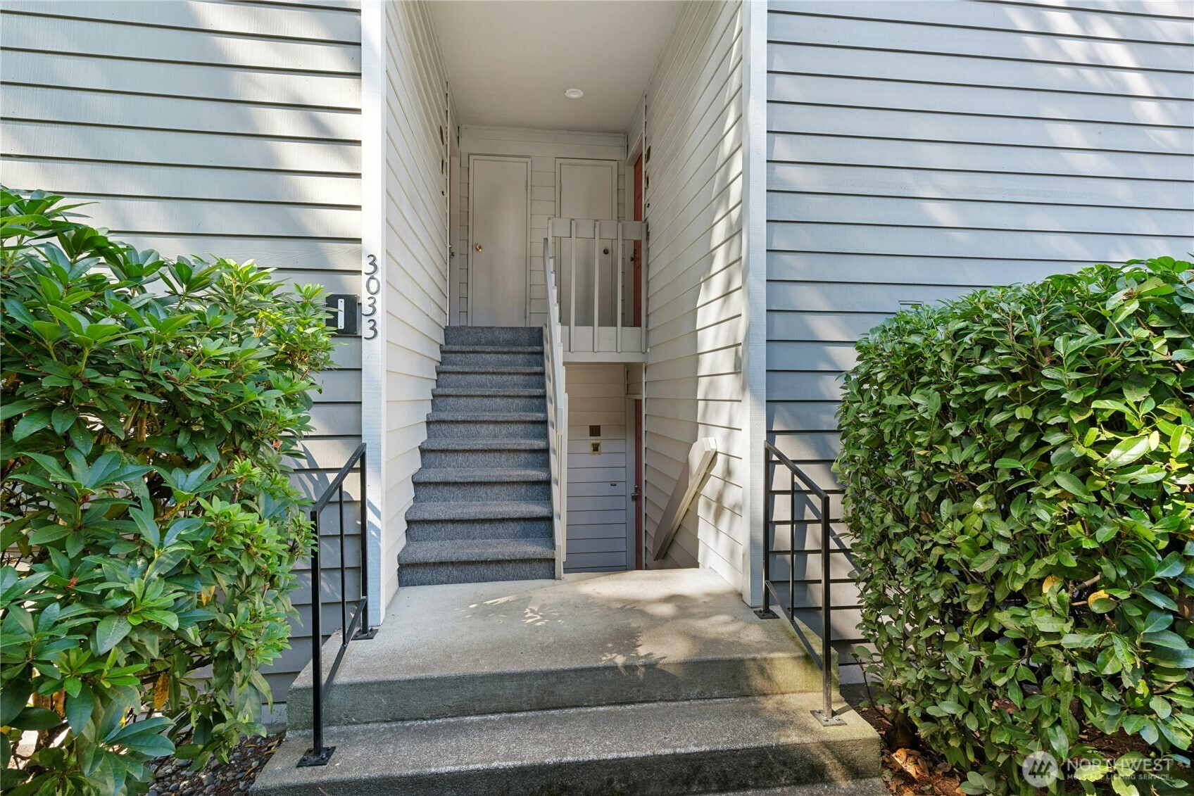 property viewer photo 1