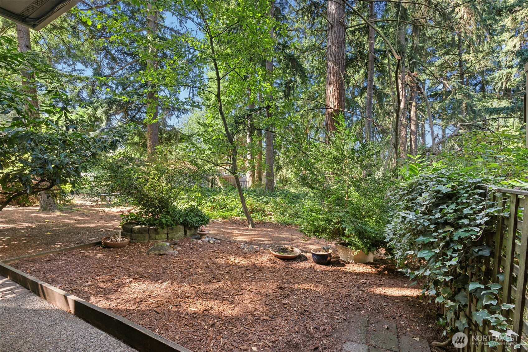 property viewer photo 17