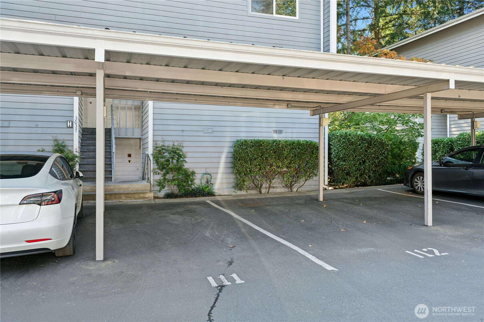 property viewer photo 18